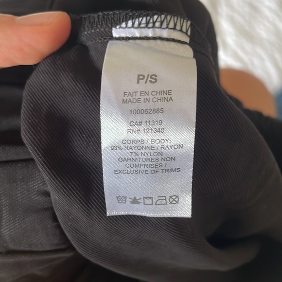 Comfy black dynamite shorts - Picture 3 of 3